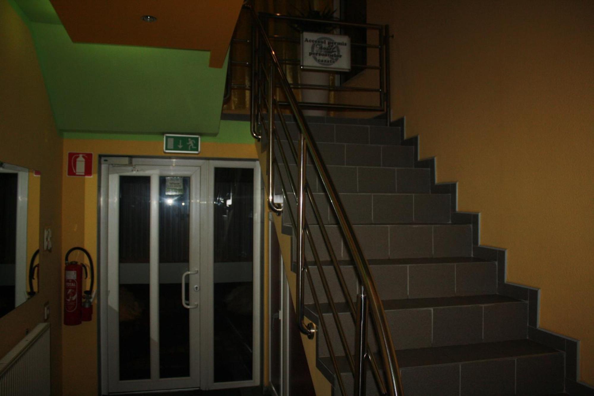 Pensiunea Zodiac Timisoara Exterior photo